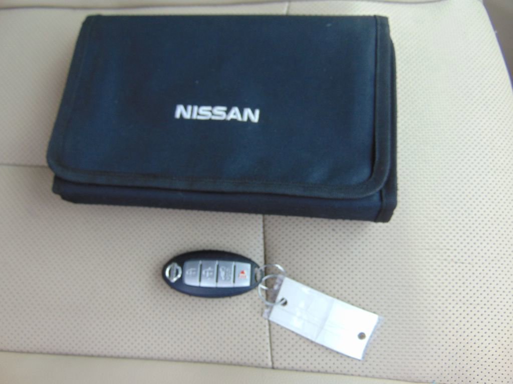 Used 2015 Nissan Rogue SL image 9