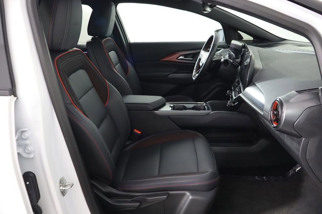 Used 2024 Chevrolet Equinox EV RS image 18