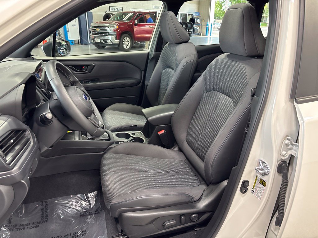 Used 2025 Subaru Forester Premium AWD/4WD image 10