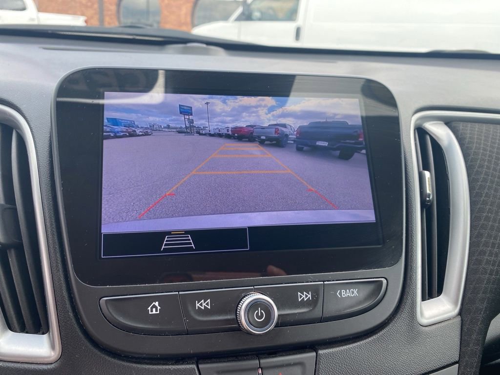 Used 2024 Chevrolet Malibu LT image 14