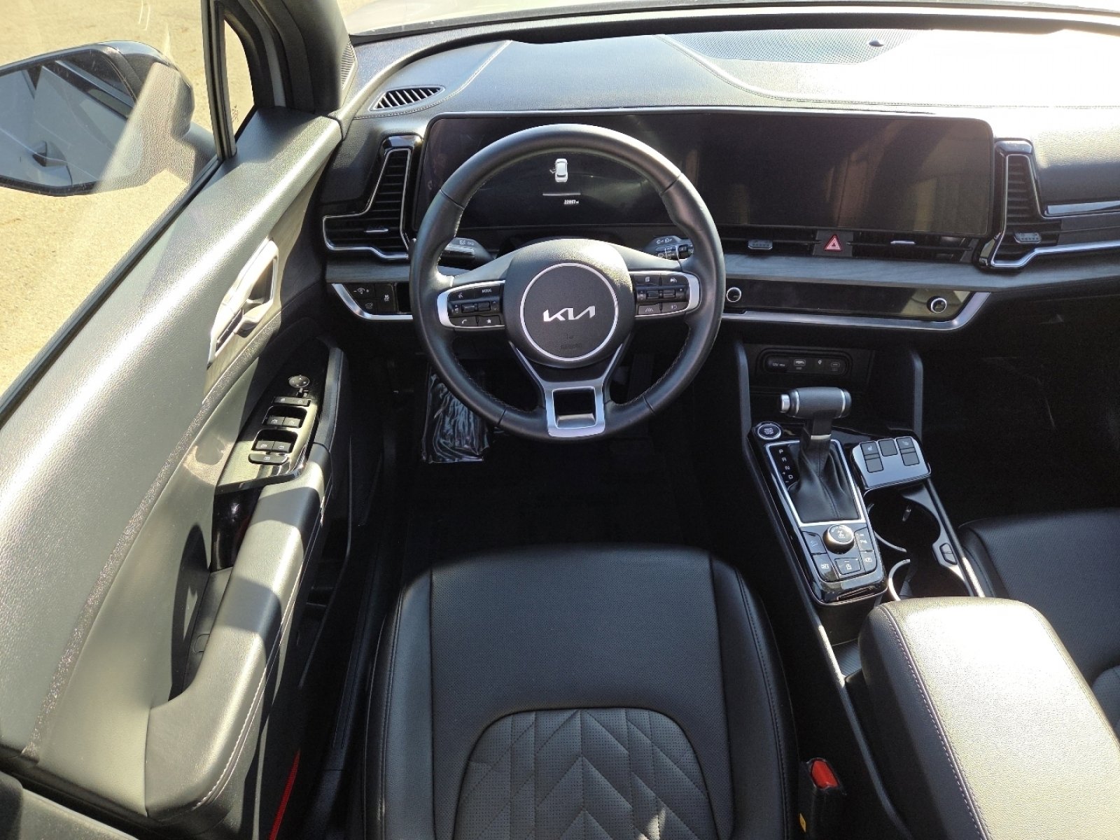 Used 2025 Kia Sportage X-Line w/ Premium Package image 26