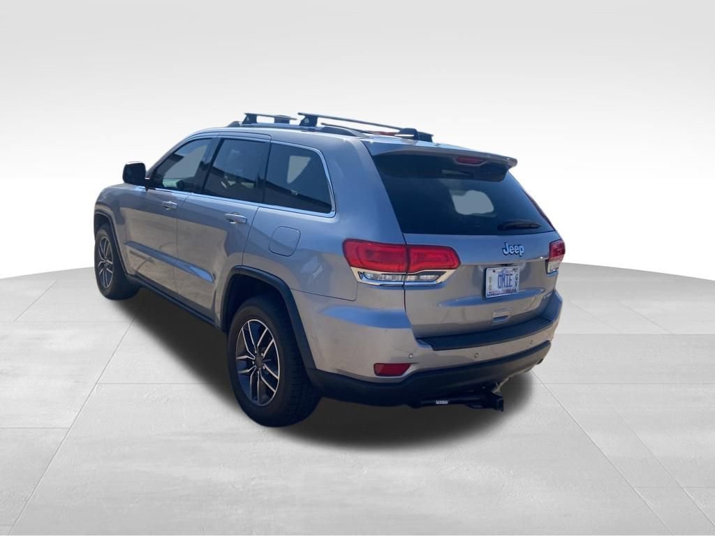 Used 2019 Jeep Grand Cherokee Laredo w/ Security & Convenience Group image 15