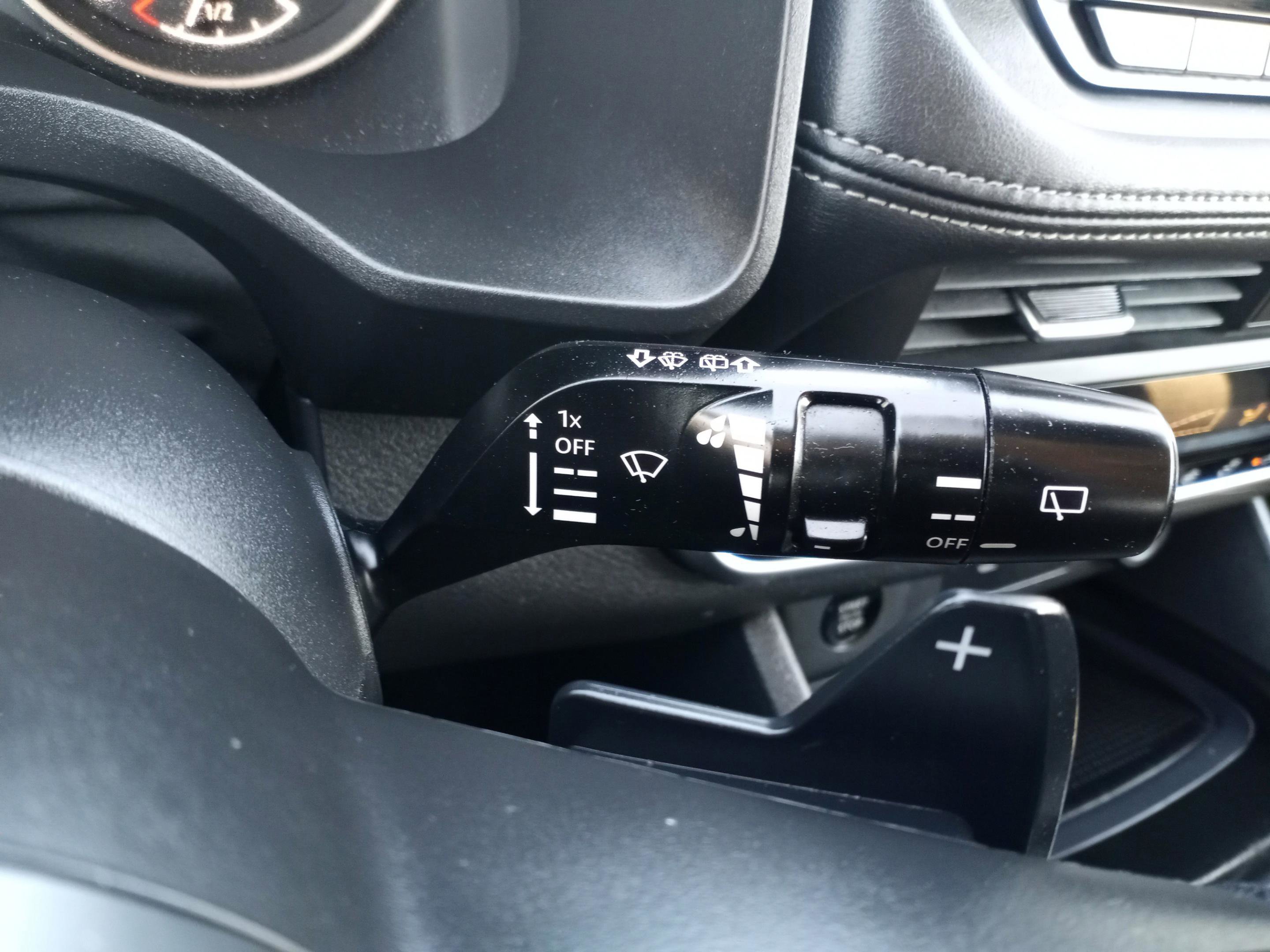 Used 2024 Nissan Rogue SV image 13