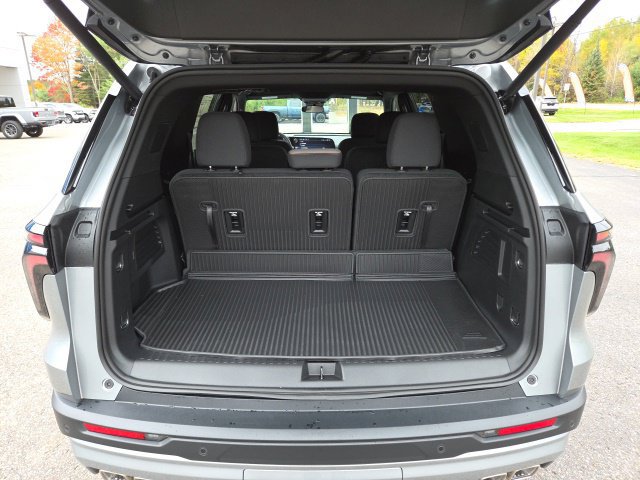 New 2027 Chevrolet Traverse LT w/ LPO, Floor Liner Package AWD/4WD image 33