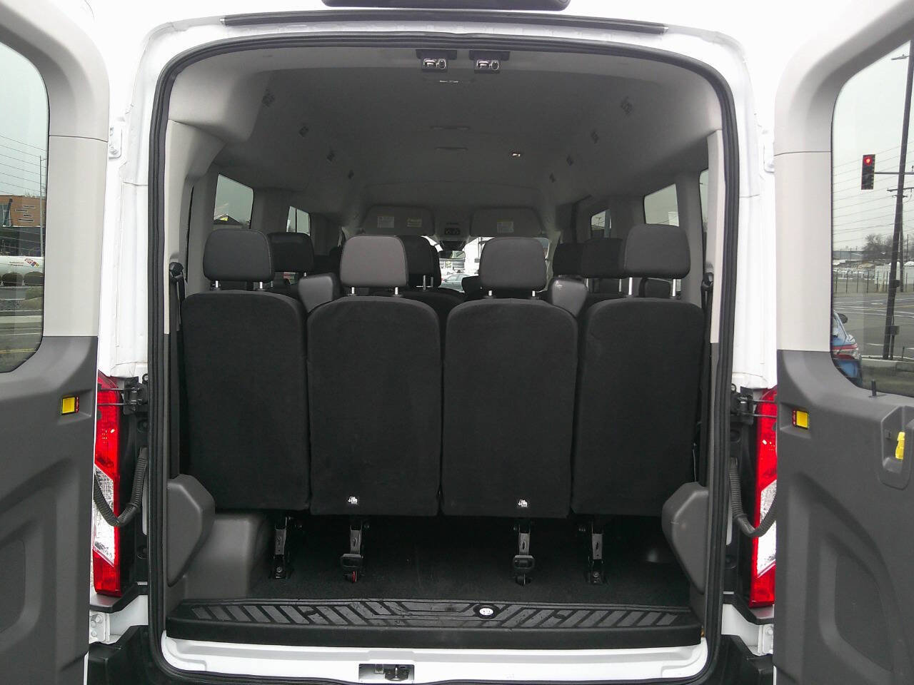 Used 2021 Ford Transit 350 XLT image 17