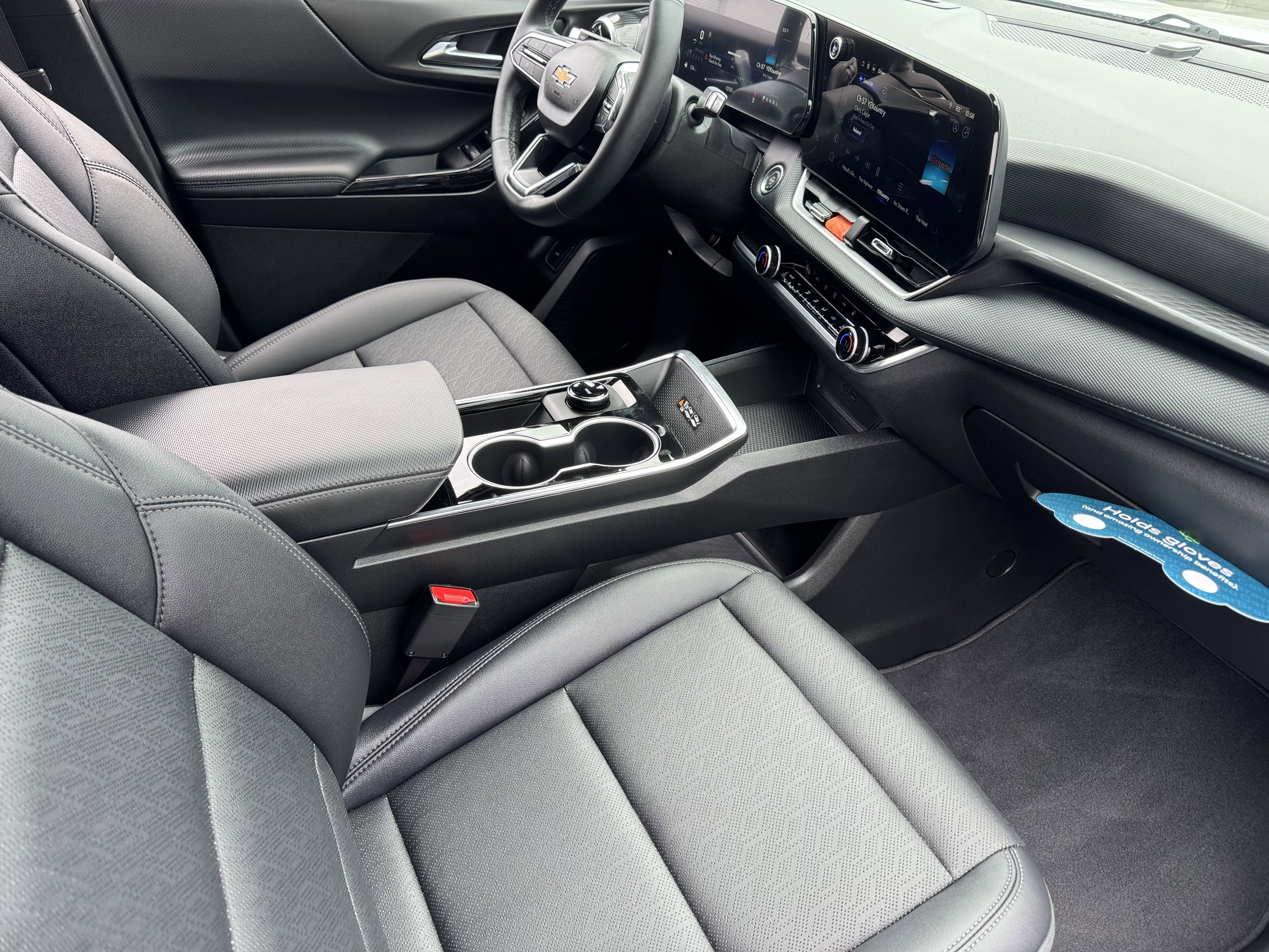 Used 2026 Chevrolet Equinox LT w/ Convenience Package II FWD image 21