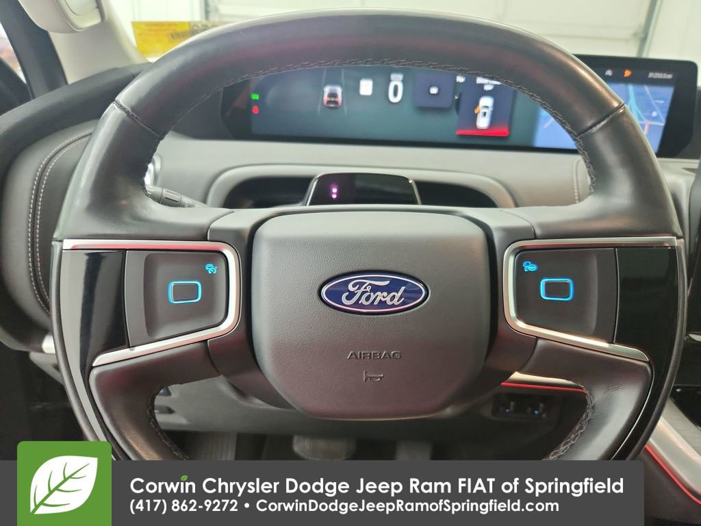 Used 2025 Ford Expedition Max Platinum AWD/4WD image 13