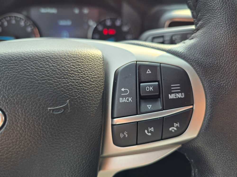 Used 2022 Ford Explorer XLT w/ Equipment Group 202A image 37