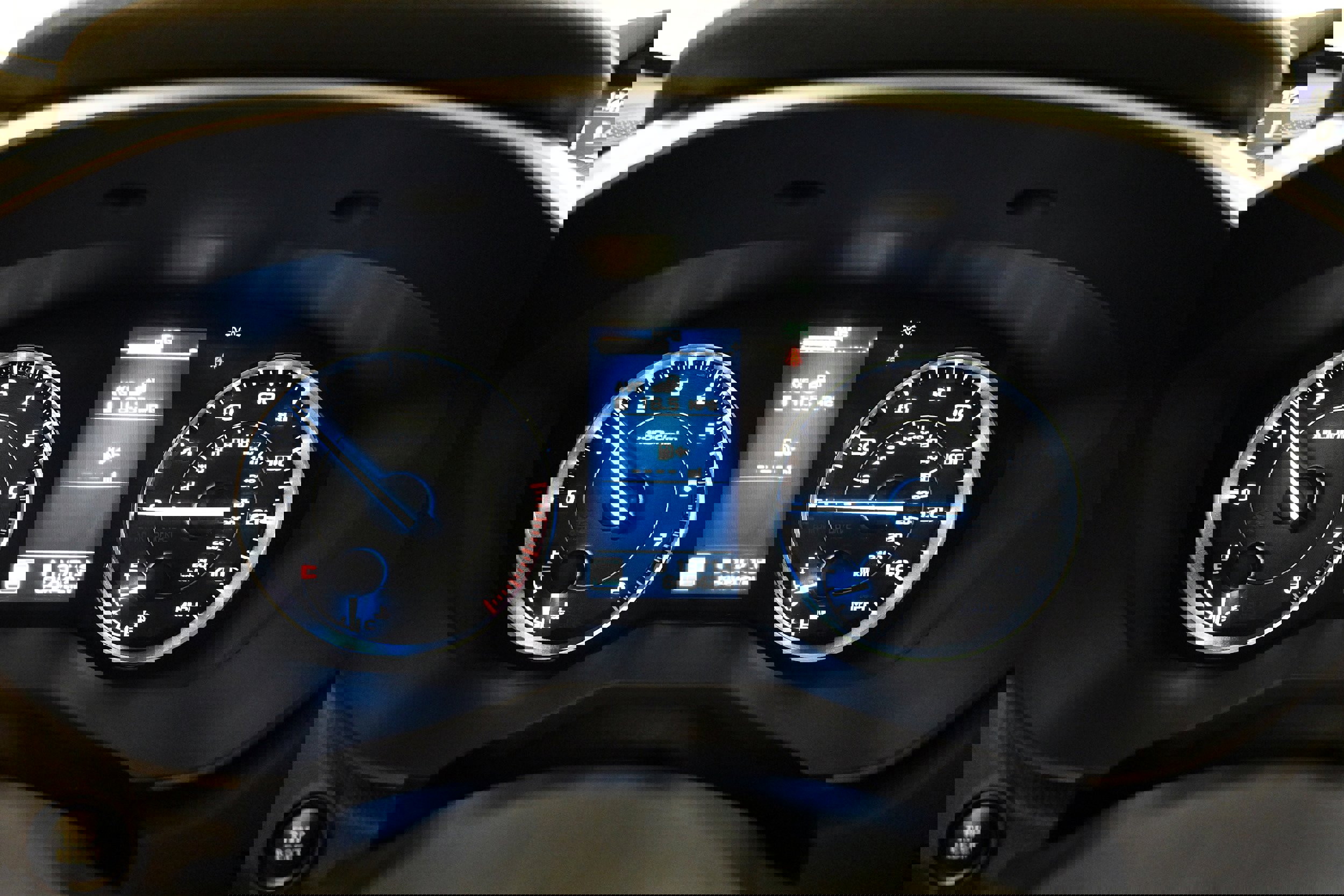 Used 2019 Subaru Ascent Touring image 8