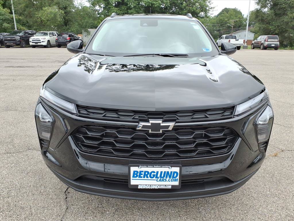 Used 2026 Chevrolet Trax LT w/ Driver Confidence Package FWD image 9
