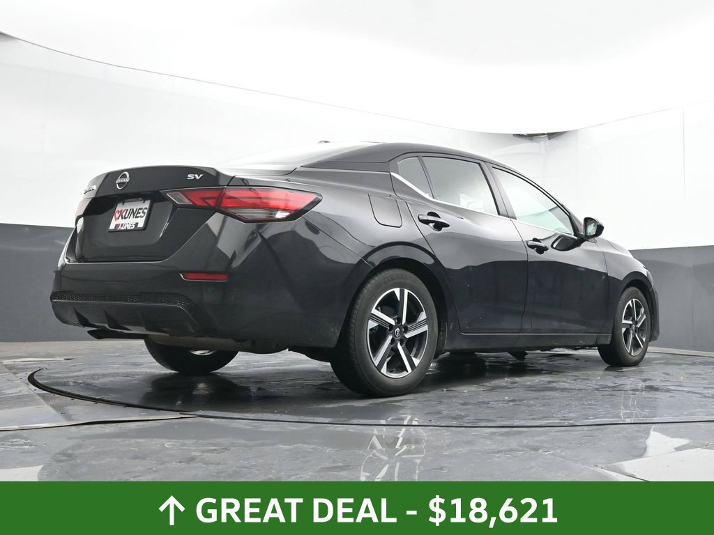 Used 2024 Nissan Sentra SV FWD image 32