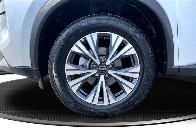 Certified 2023 Nissan Rogue SV image 33
