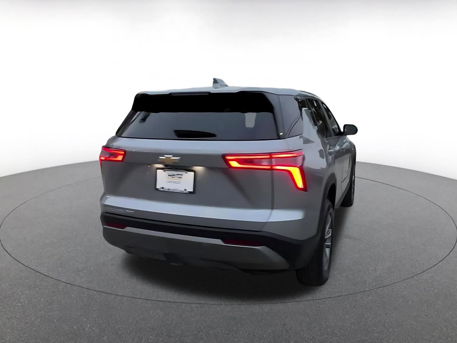 Used 2025 Chevrolet Equinox LT image 14