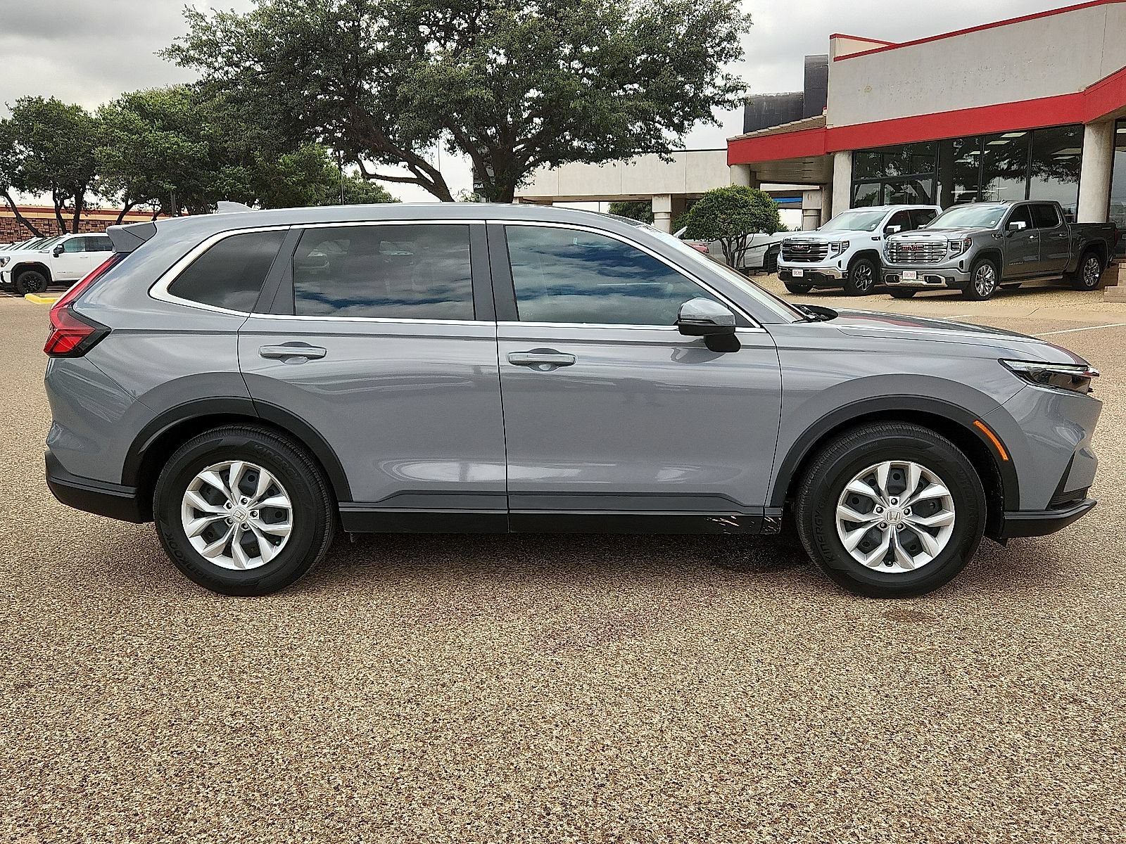 Used 2025 Honda CR-V LX image 5