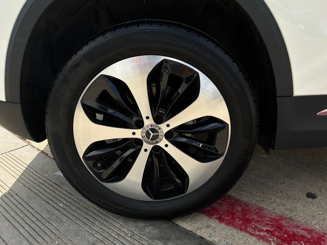 Used 2025 Mercedes-Benz GLA 250 image 9