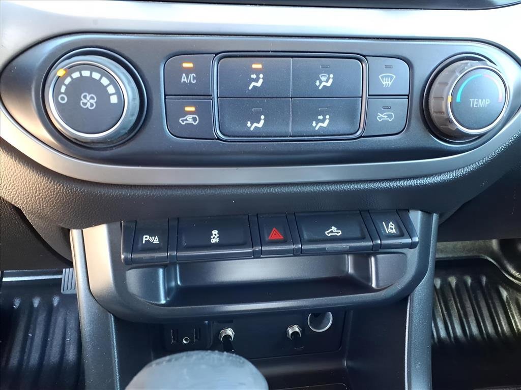Used 2022 Chevrolet Colorado LT w/ Fleet Safety Package image 22