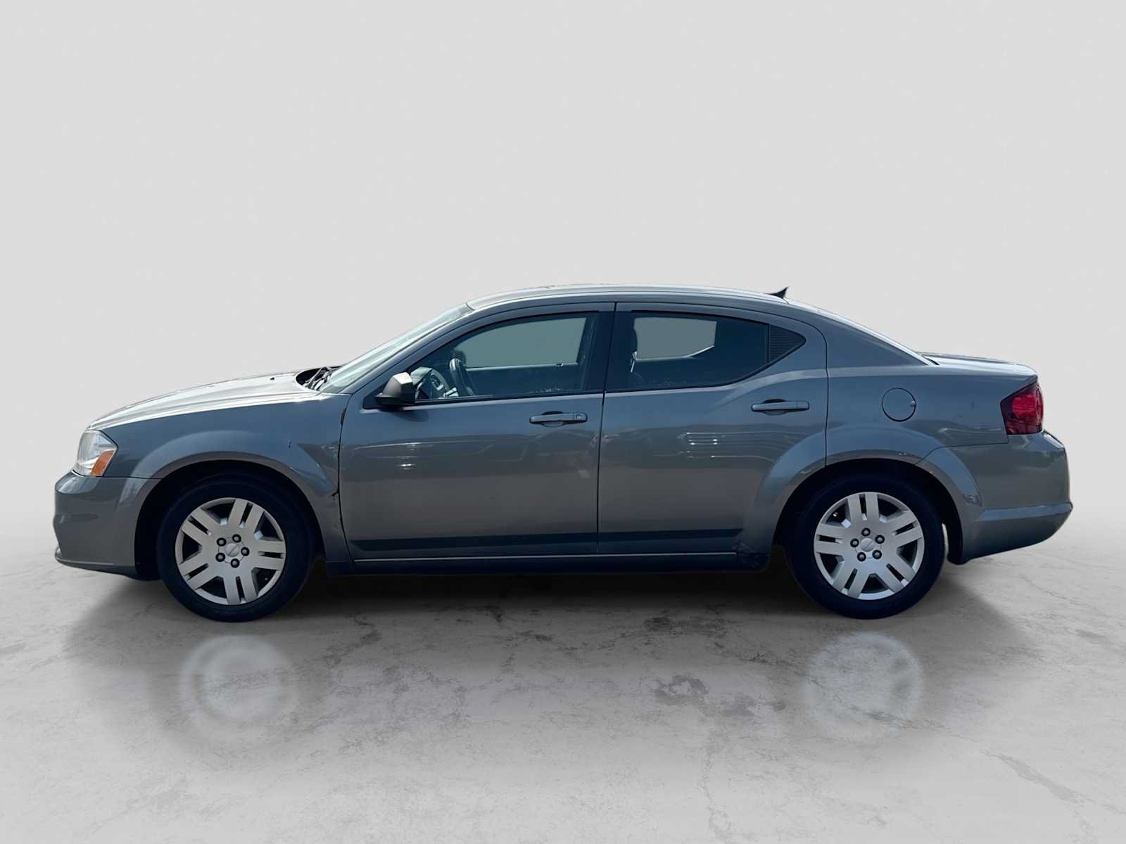 Used 2013 Dodge Avenger SE FWD video 2