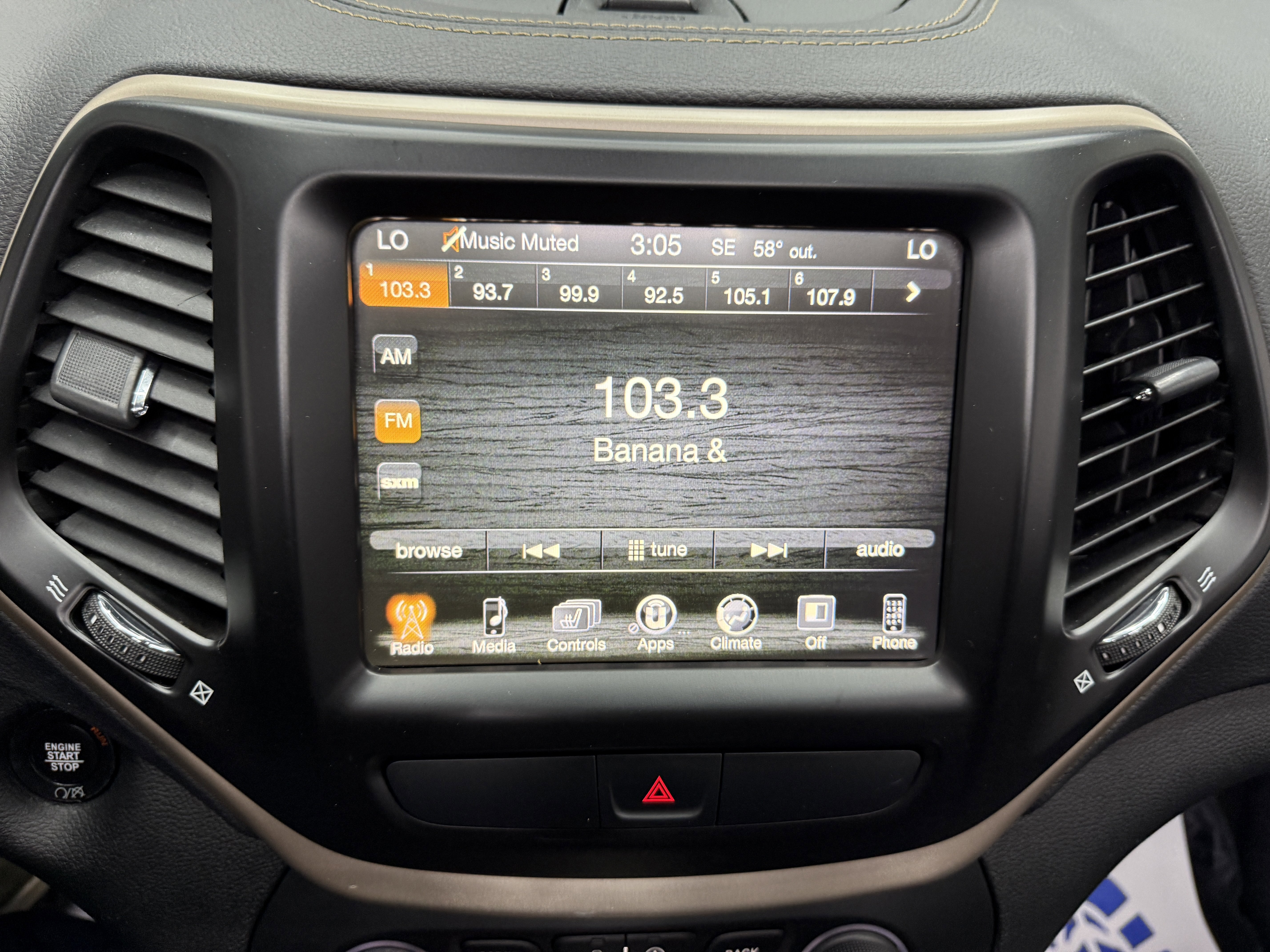 Used 2017 Jeep Cherokee High Altitude image 16