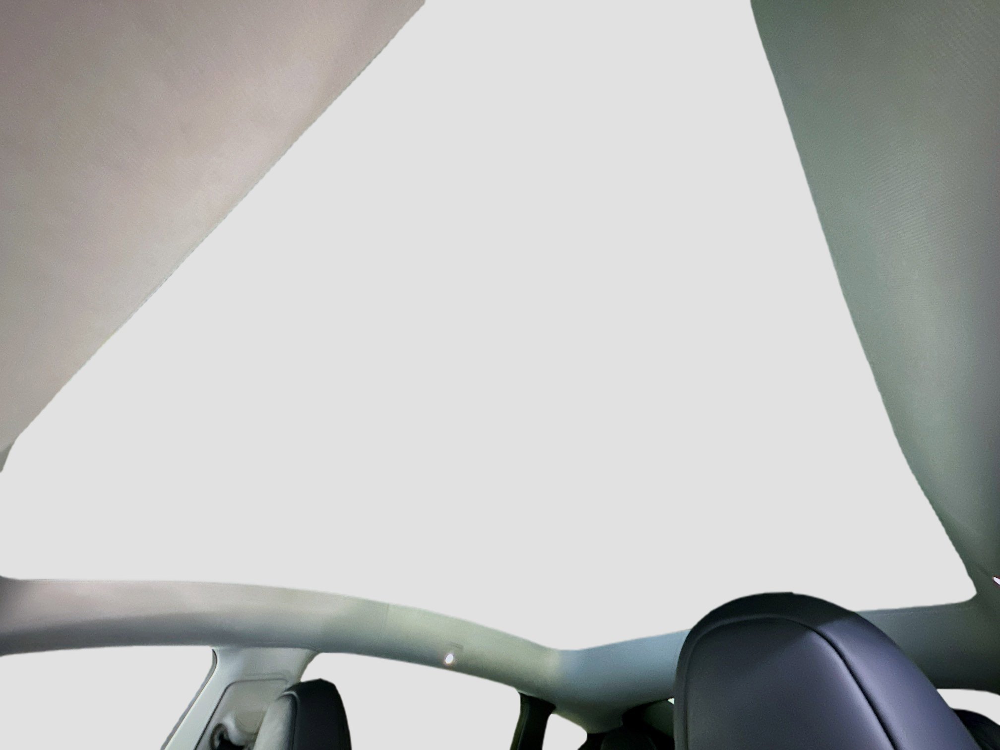 Used 2022 Tesla Model Y Long Range image 27