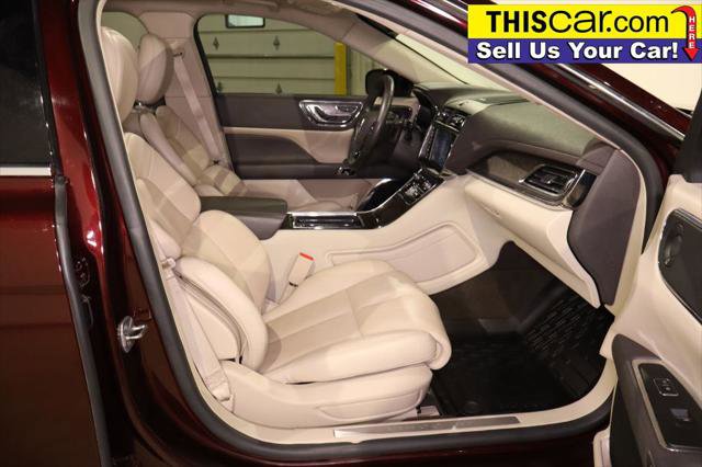 Used 2020 Lincoln Continental w/ Premium Package image 27