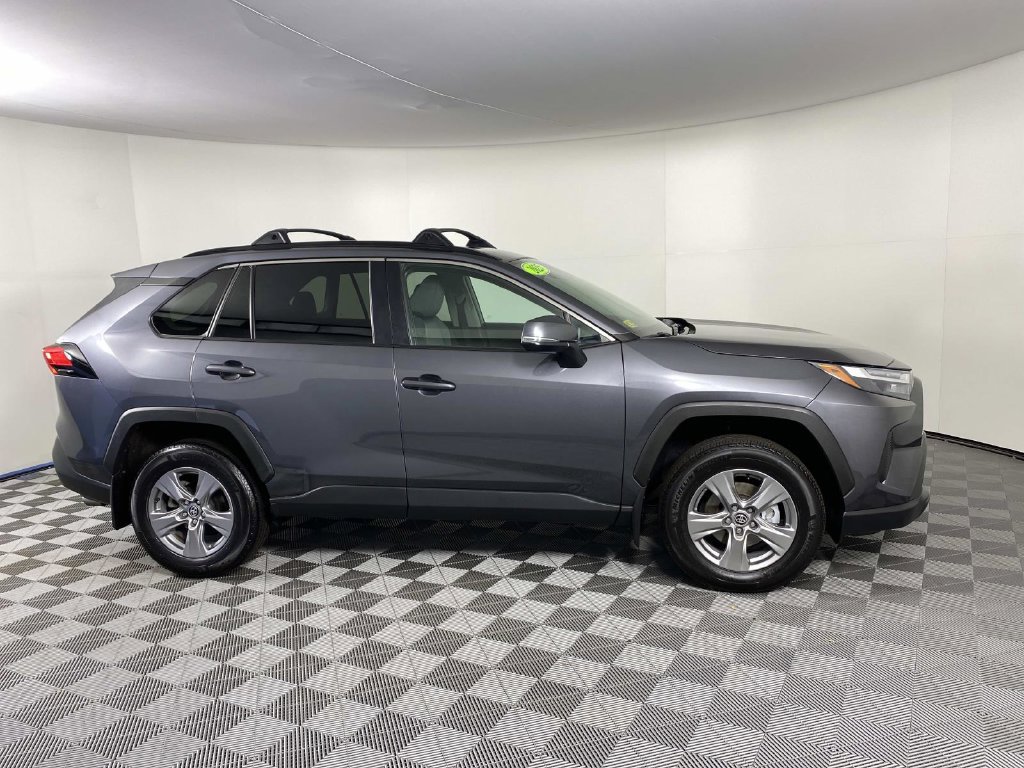 Used 2025 Toyota RAV4 XLE w/ Convenience Package AWD/4WD image 10