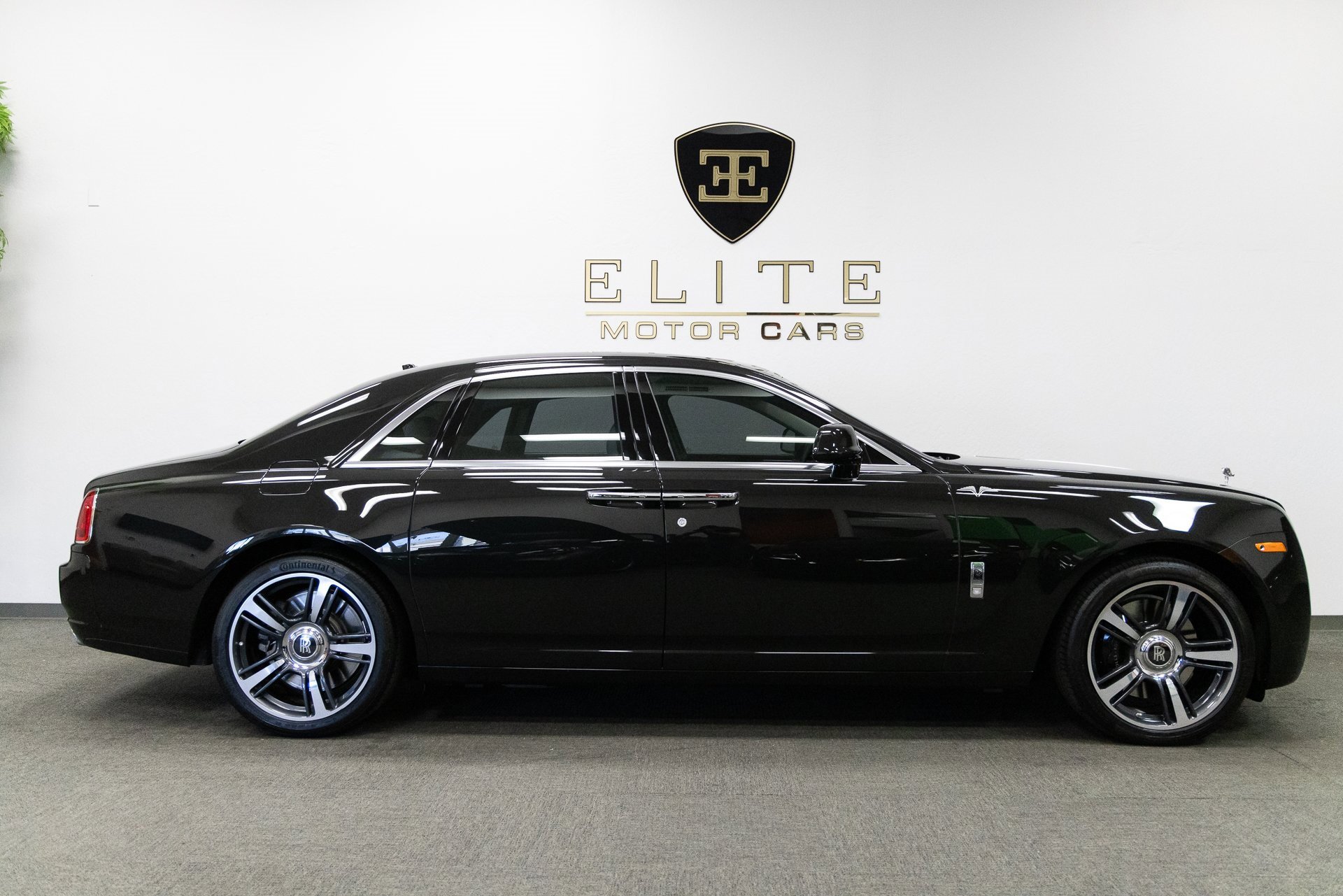 Used 2014 Rolls-Royce Ghost image 10