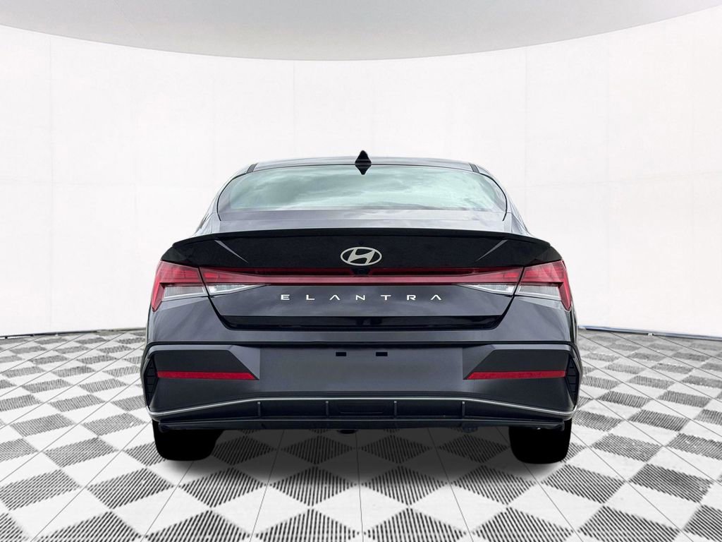 New 2026 Hyundai Elantra SEL Sport image 10