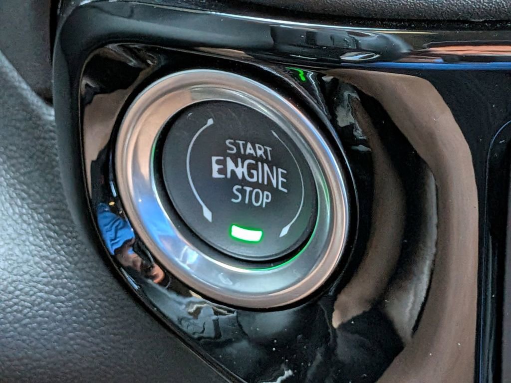 Used 2025 Chevrolet Silverado 1500 High Country w/ Technology Package image 34