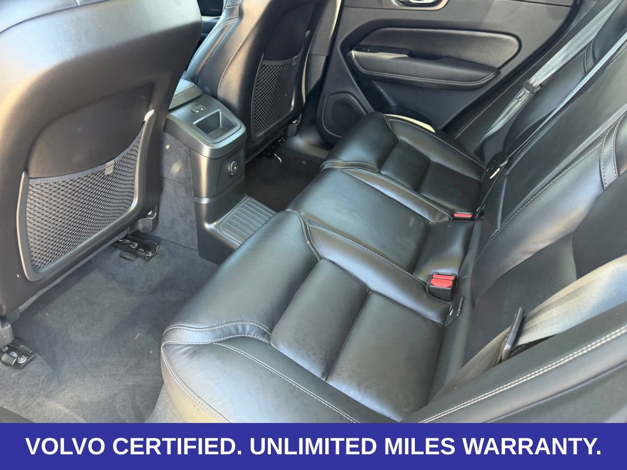 Certified 2024 Volvo XC60 T8 Ultimate w/ Protection Package Premier AWD/4WD image 32