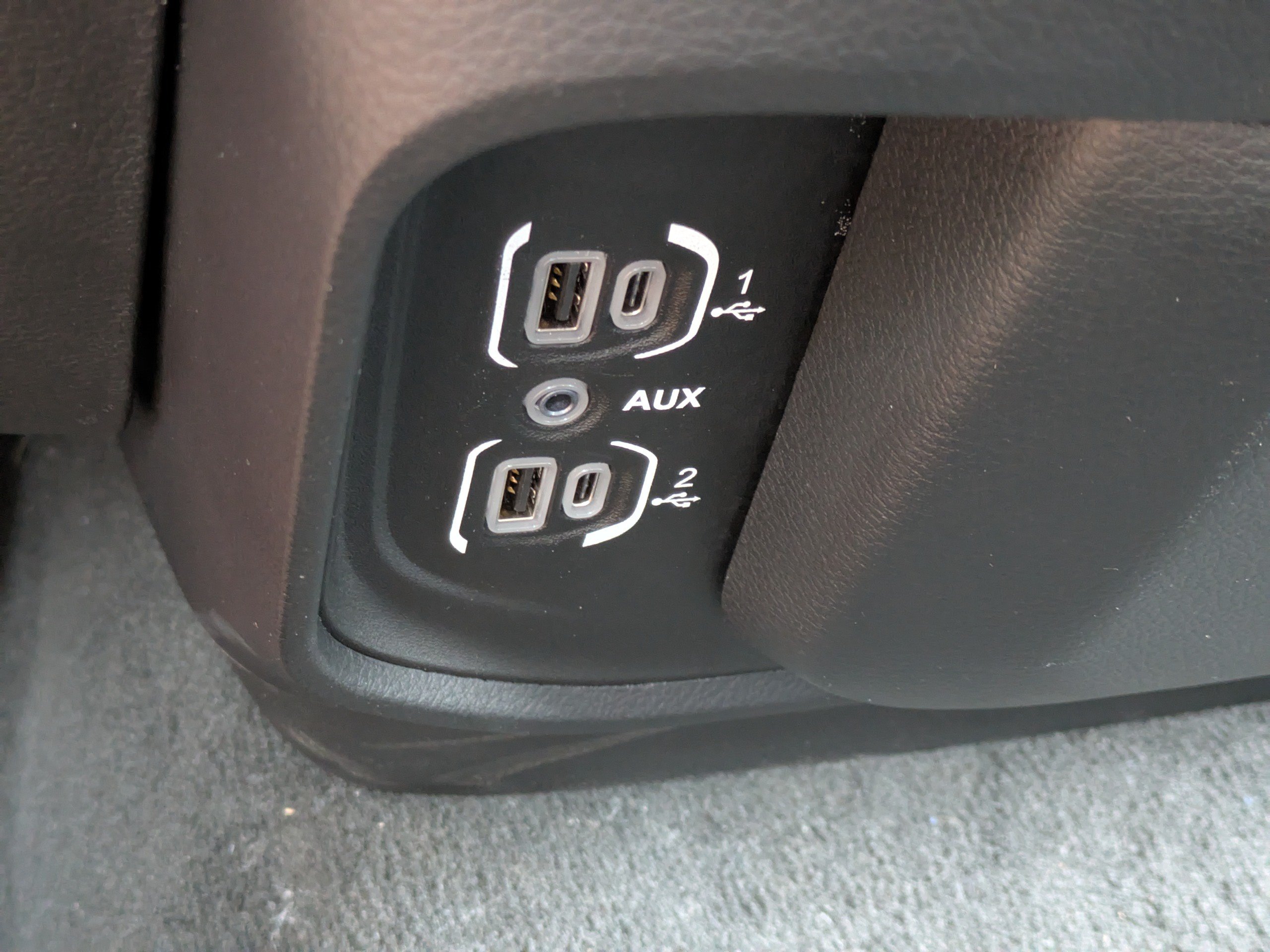 Used 2022 RAM 1500 Laramie AWD/4WD image 28