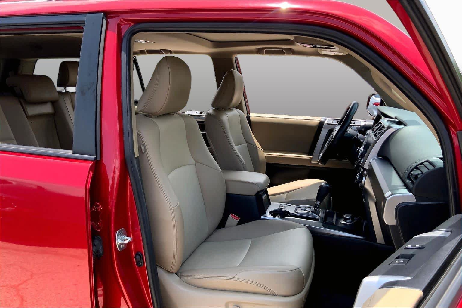 Used 2023 Toyota 4Runner SR5 Premium w/ Moonroof Package AWD/4WD image 9