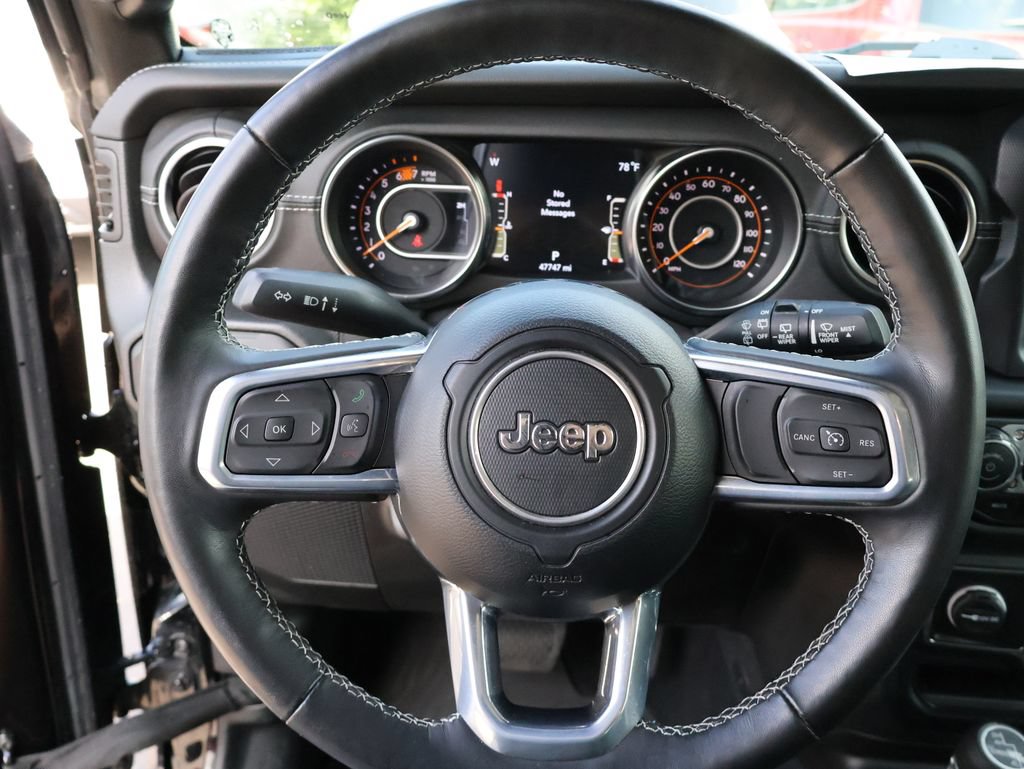 Used 2023 Jeep Wrangler Unlimited Sahara w/ LED Lighting Group AWD/4WD image 30