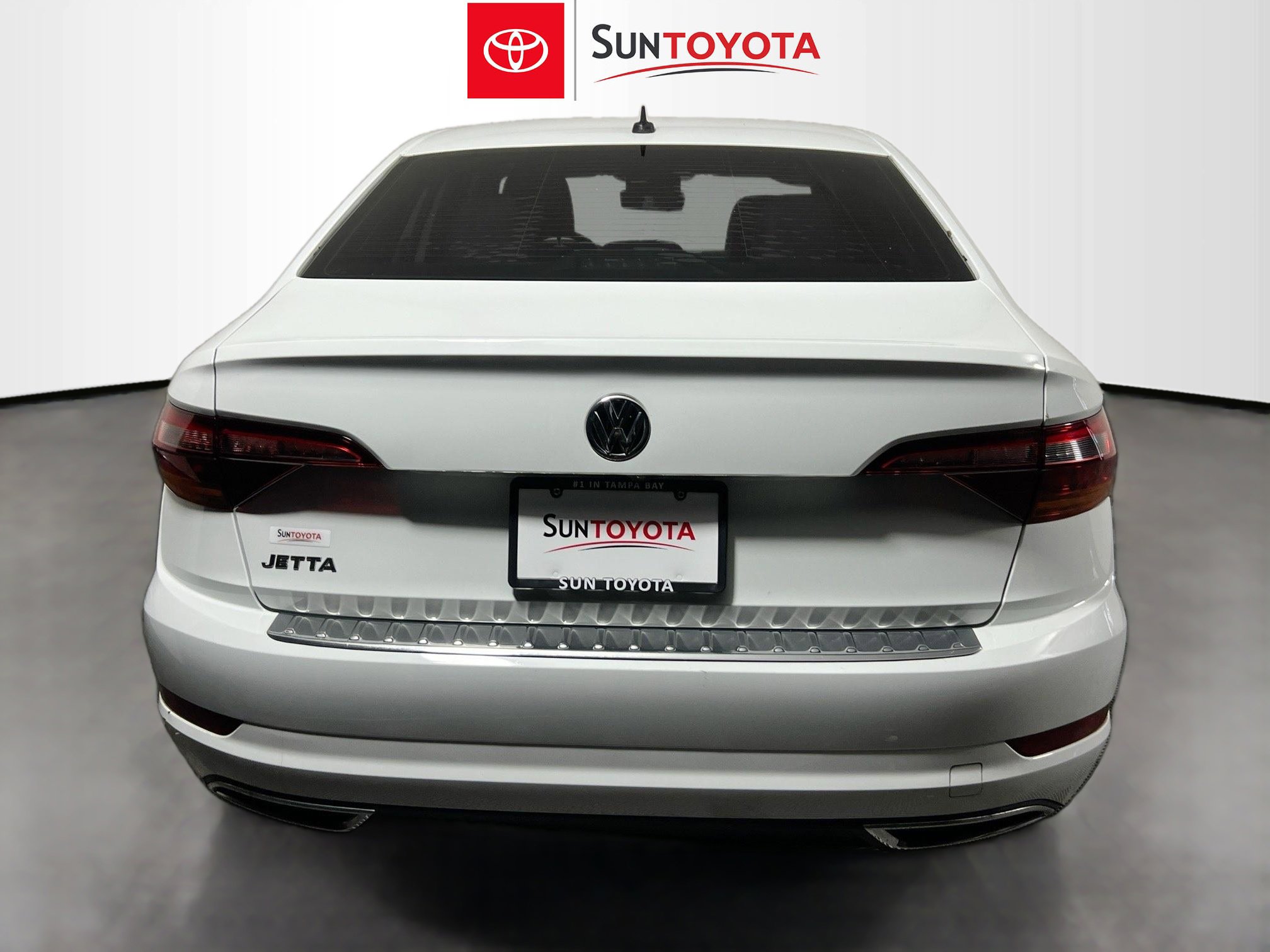 Used 2019 Volkswagen Jetta R-Line w/ R-Line Cold Weather Package FWD image 5