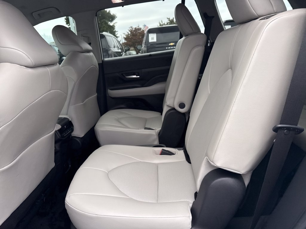 Used 2024 Toyota Grand Highlander FWD image 28