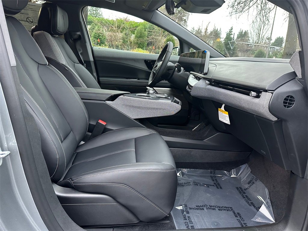 New 2026 Cadillac Optiq Luxury 1 image 10