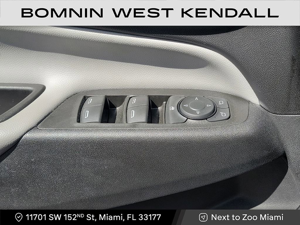 Used 2022 Chevrolet Equinox LS image 26