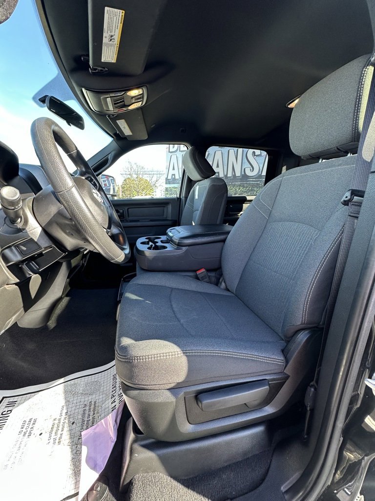 Used 2024 RAM 2500 Tradesman w/ Chrome Appearance Group image 7