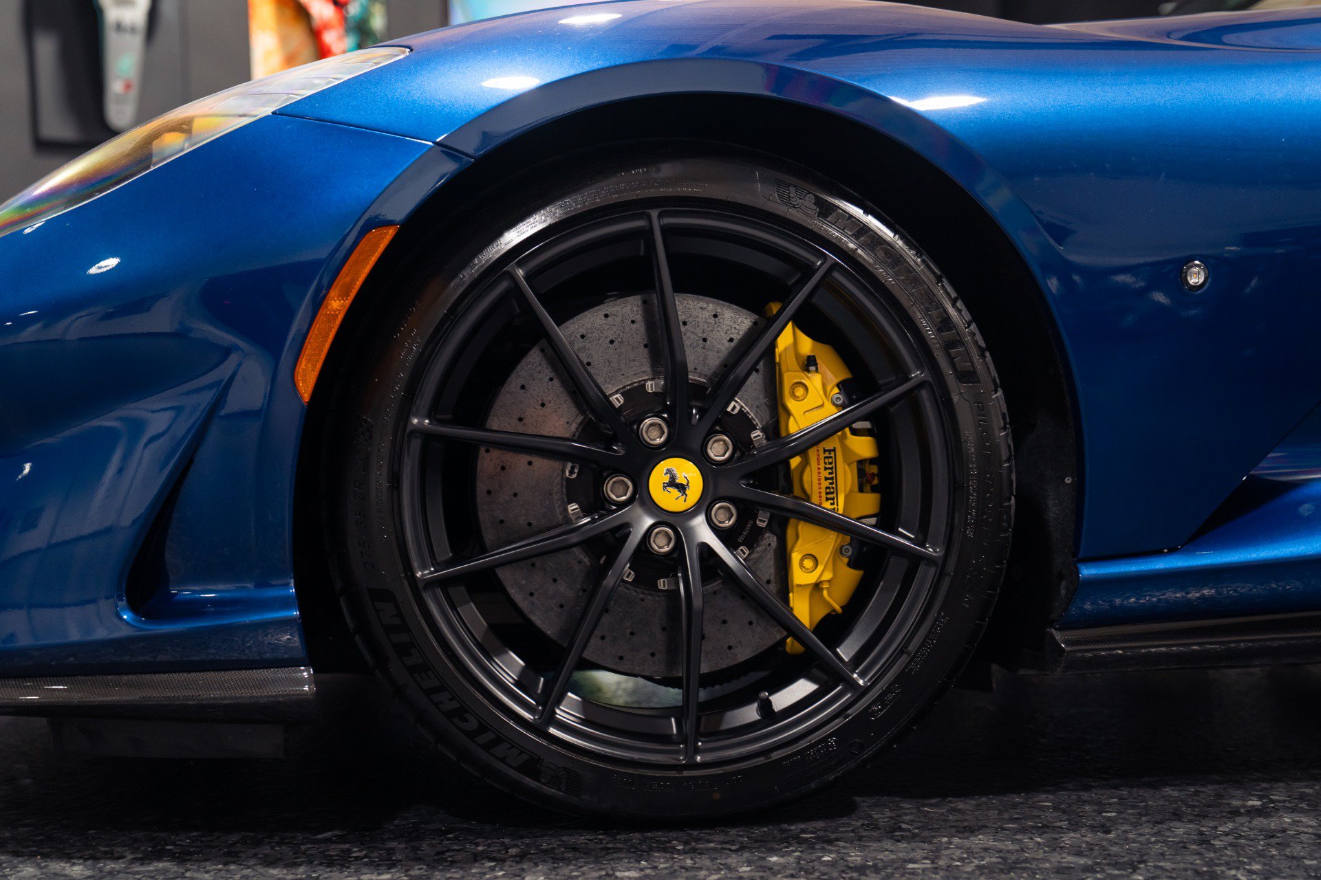 Used 2021 Ferrari 812 GTS RWD image 10