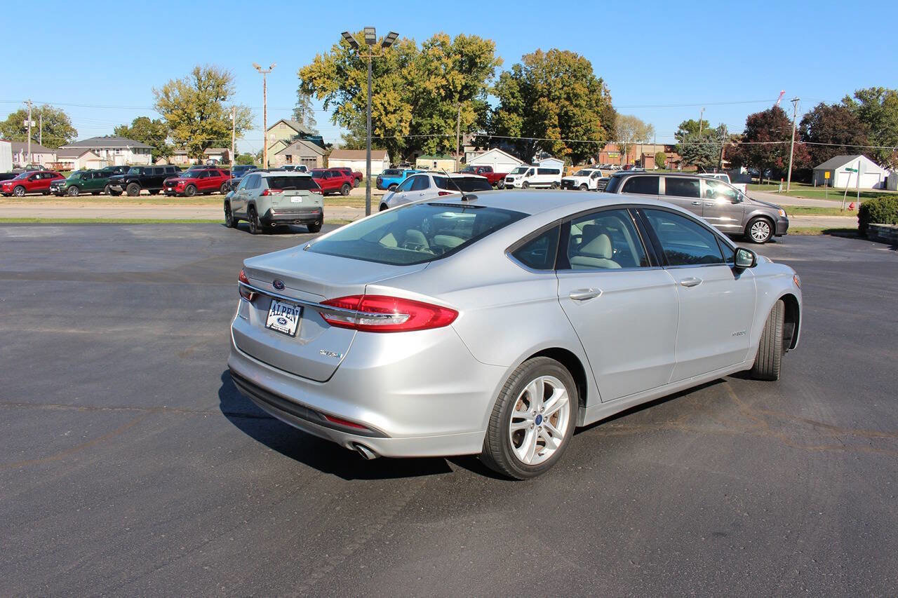 Used 2018 Ford Fusion S image 4