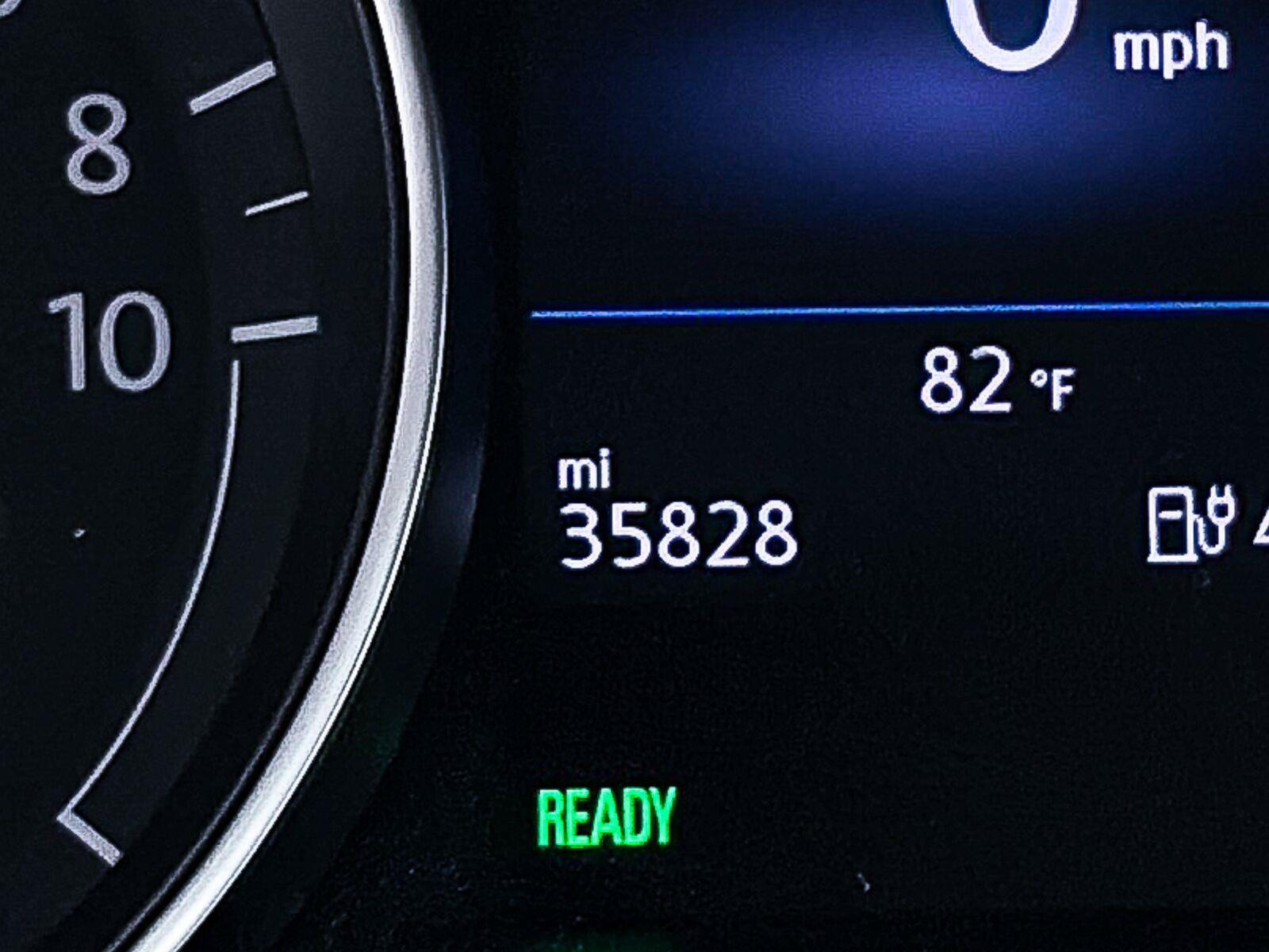 Used 2019 Volkswagen e-Golf SE w/ Driver Assistance Package FWD image 34