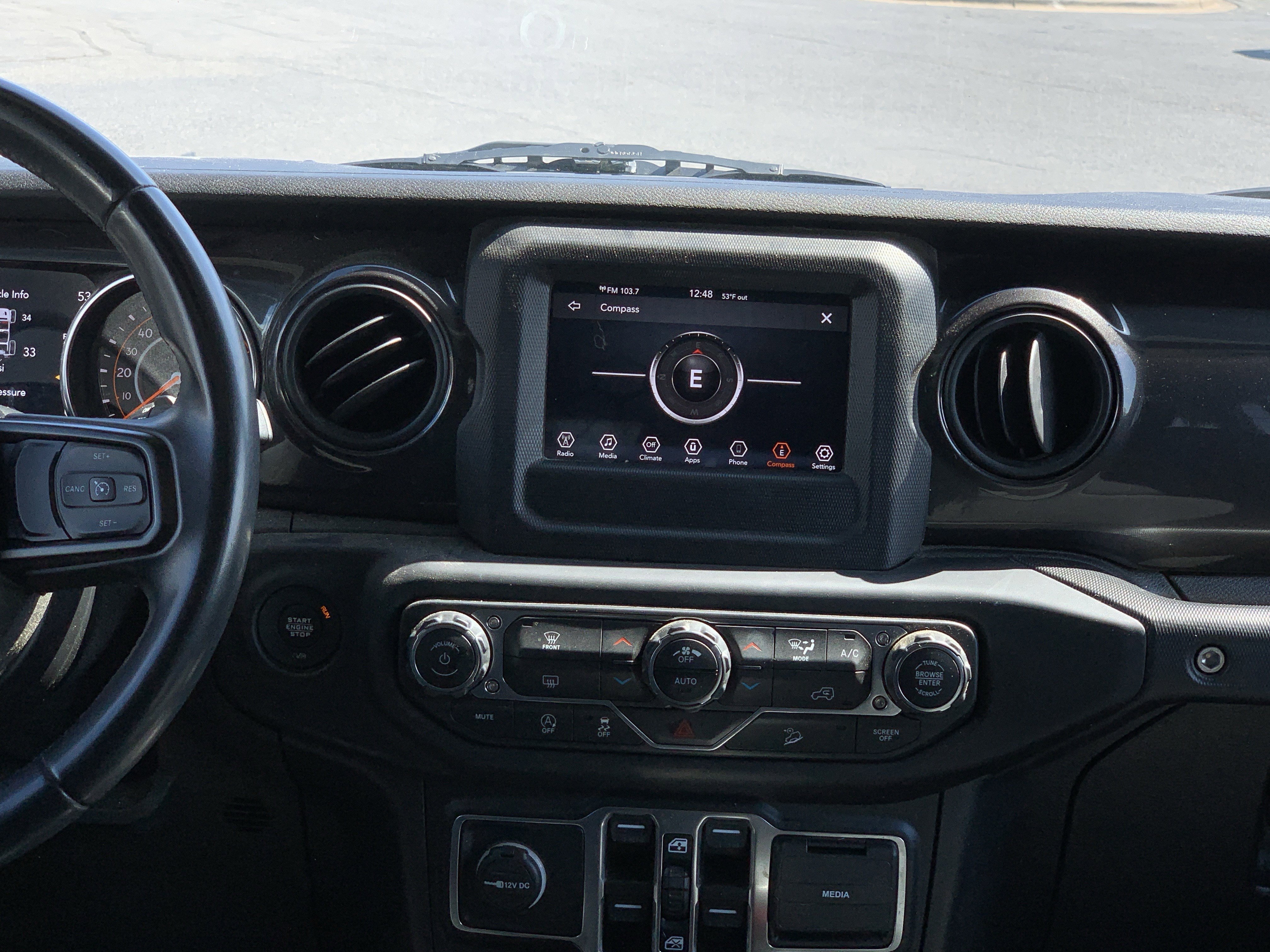 Used 2019 Jeep Wrangler Unlimited Sport image 31