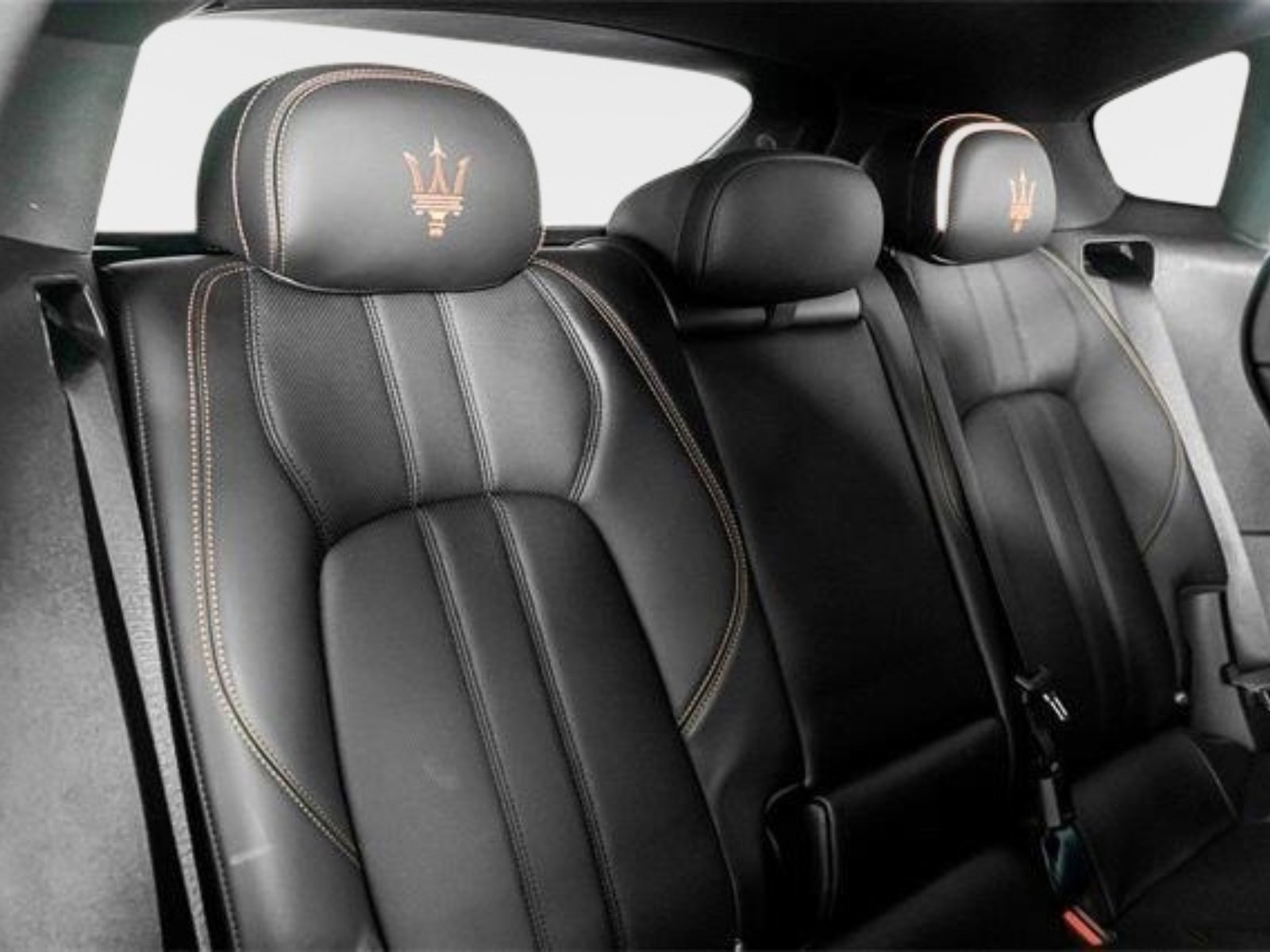 Used 2024 Maserati Levante Modena Ultima AWD/4WD image 32