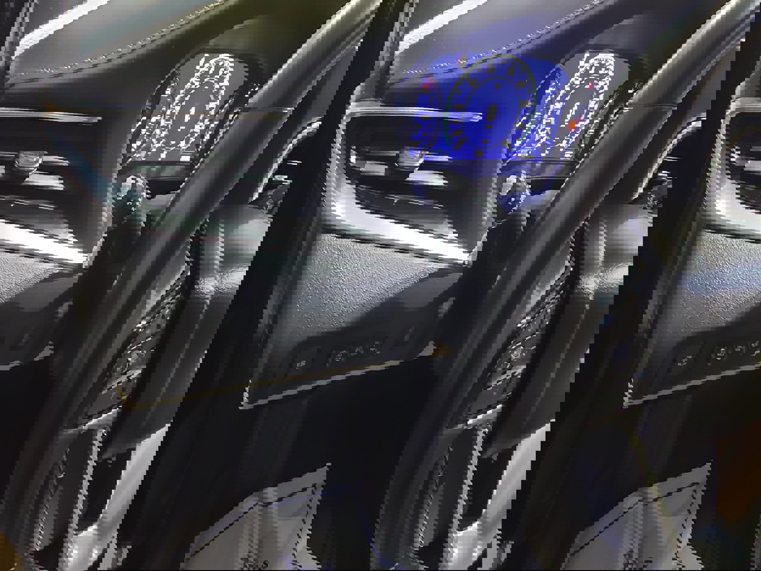 Used 2023 Buick Enclave Avenir w/ Avenir Technology Package image 15