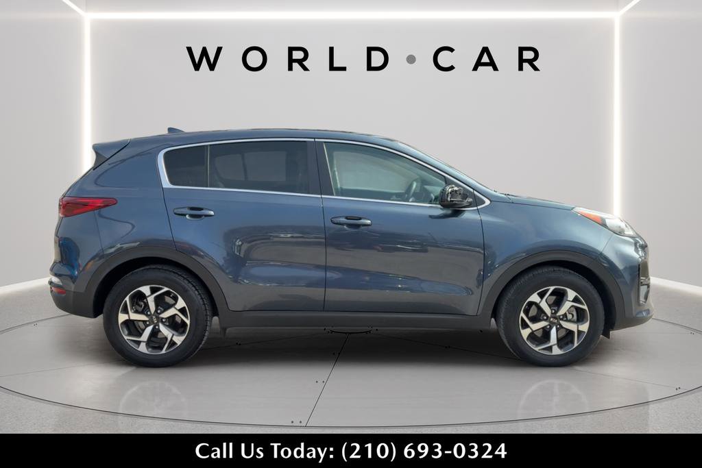 Used 2020 Kia Sportage LX FWD image 2