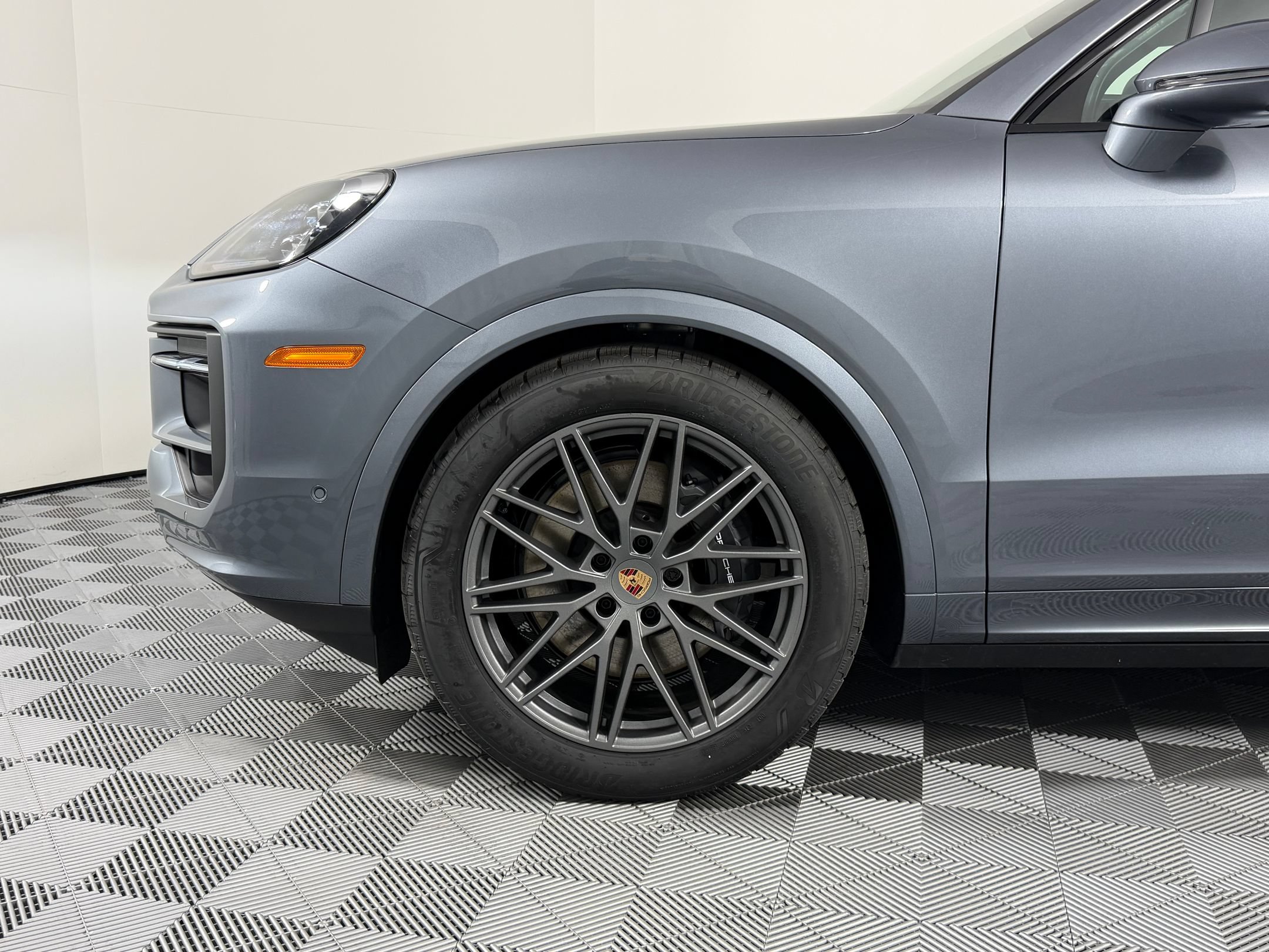 Certified 2026 Porsche Cayenne AWD/4WD image 12