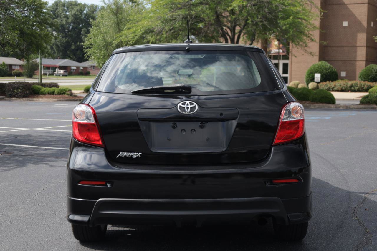 Used 2009 Toyota Matrix S FWD image 4