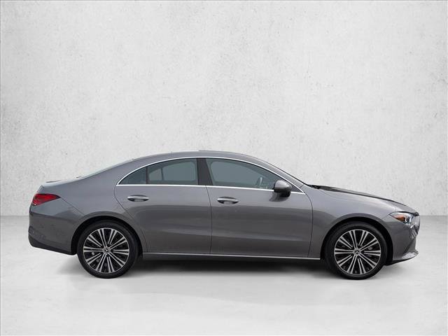 Used 2022 Mercedes-Benz CLA 250 4MATIC image 4