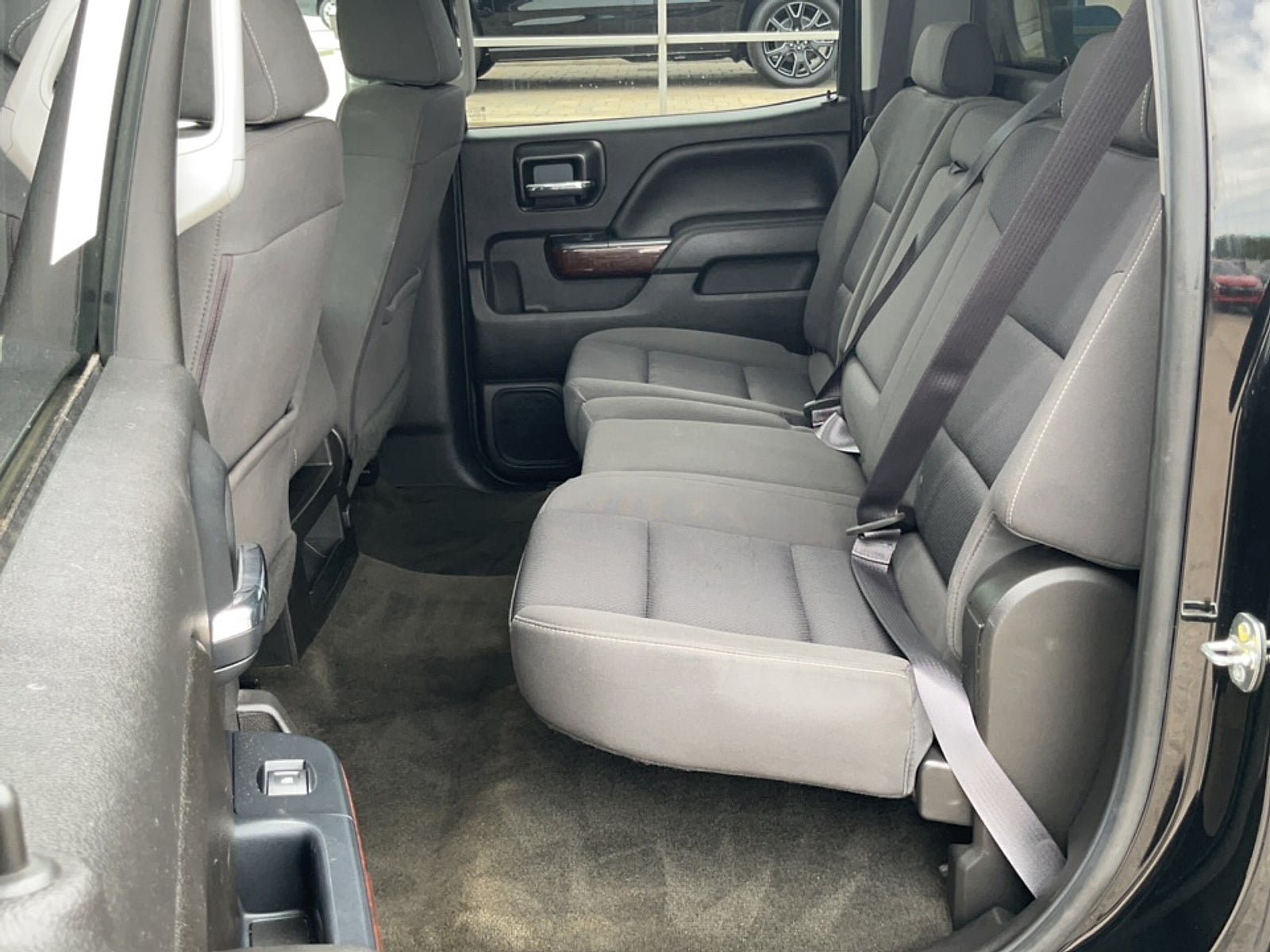 Used 2017 GMC Sierra 2500 SLE w/ Suspension Package, Off-Road AWD/4WD image 13