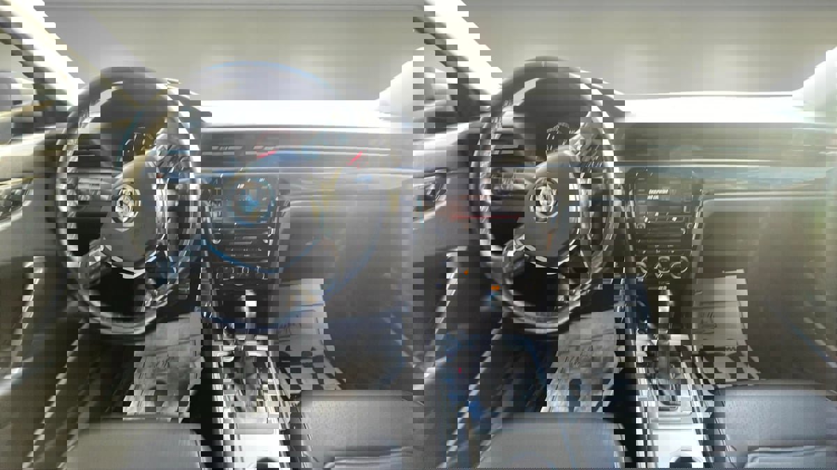 Used 2020 Volkswagen Passat 2.0T R-Line image 9