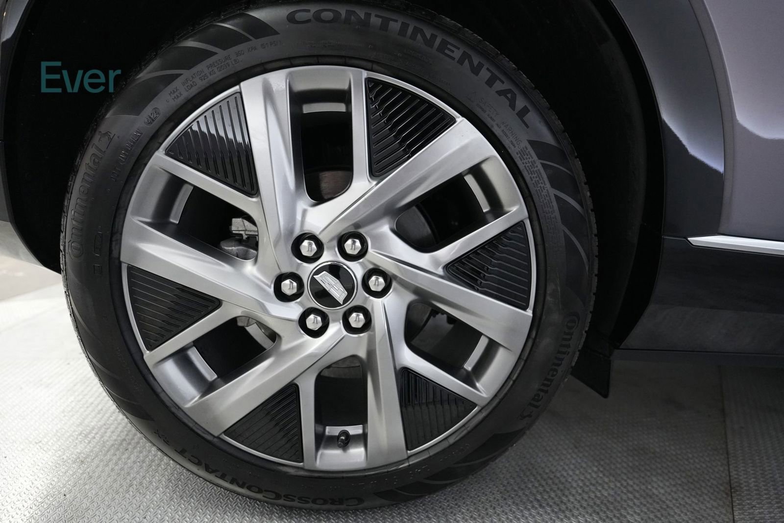 Used 2025 Cadillac Optiq Luxury 1 AWD/4WD image 22